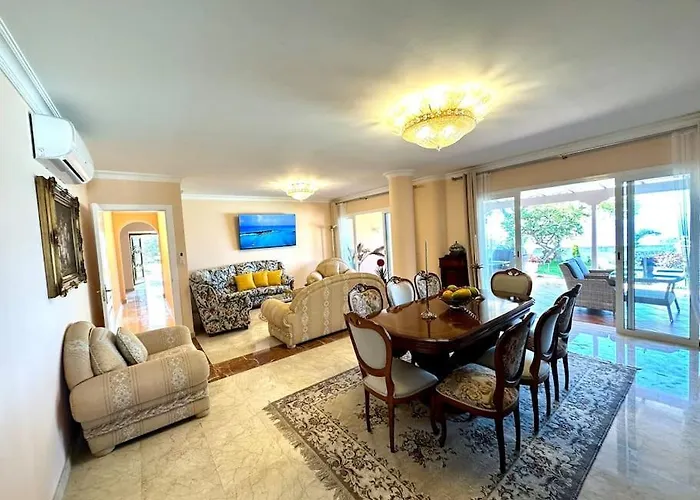 La Perla Exotica ロス・レアレホス