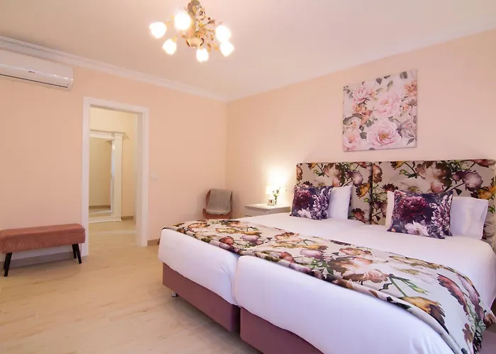 La Perla Exotica Villa *