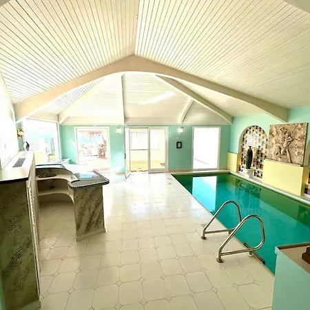 La Perla Exotica Willa