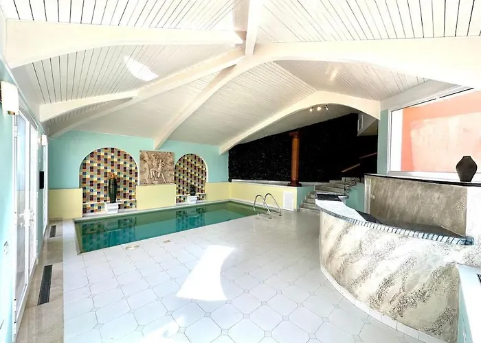 La Perla Exotica 洛斯雷尔雷赫斯