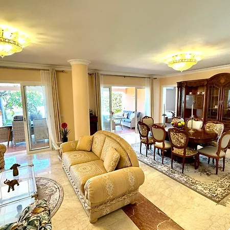 فيلة La Perla Exotica لوس رياليخوس