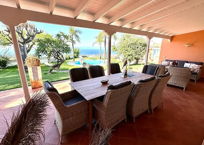 La Perla Exotica Villa *